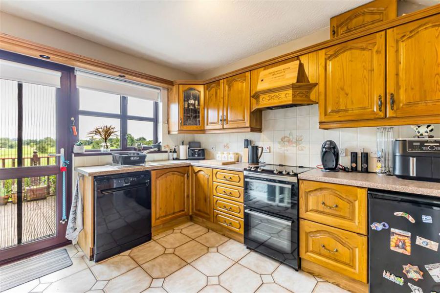 12 Ashvale Heights