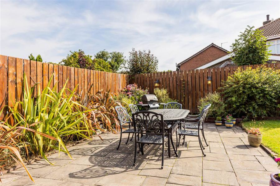 61 Kirkwoods Park