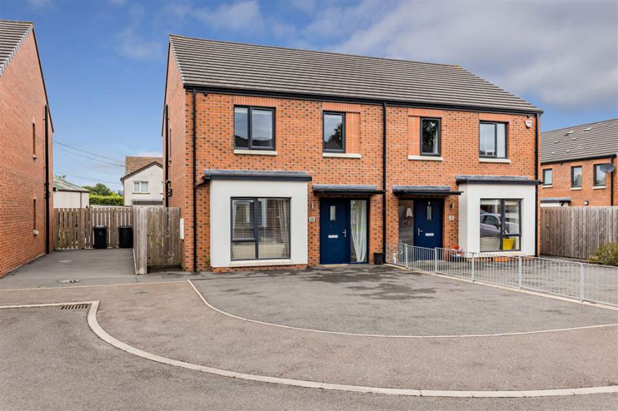 10 St James Place