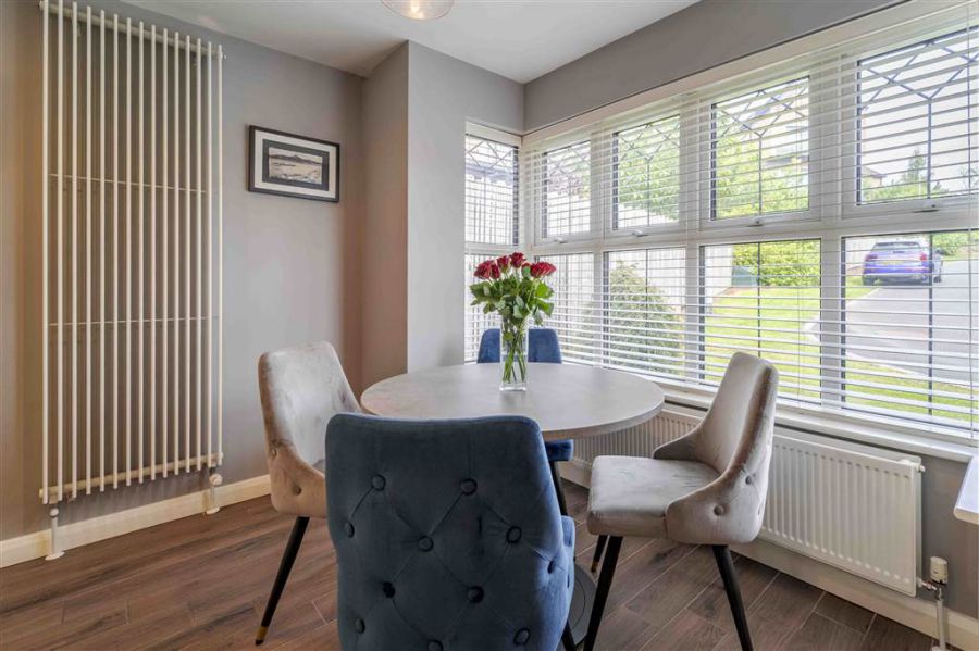 37 Belsize Meadows