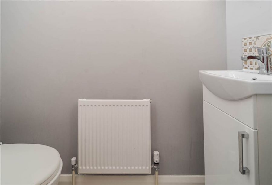 37 Belsize Meadows