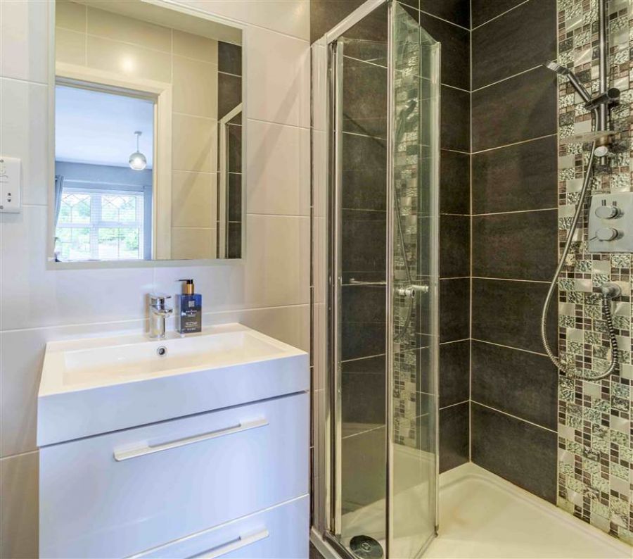 37 Belsize Meadows