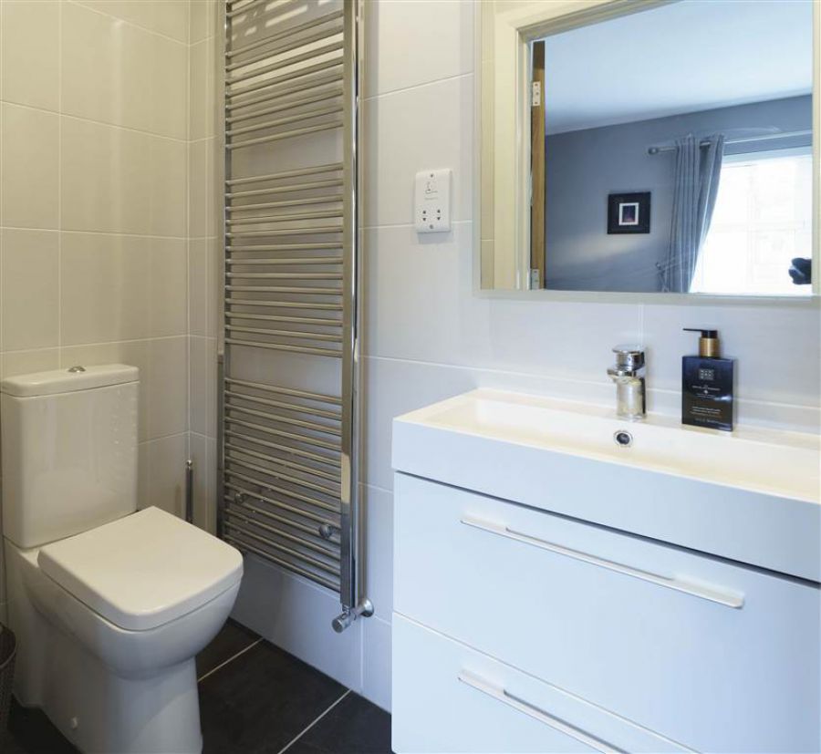 37 Belsize Meadows