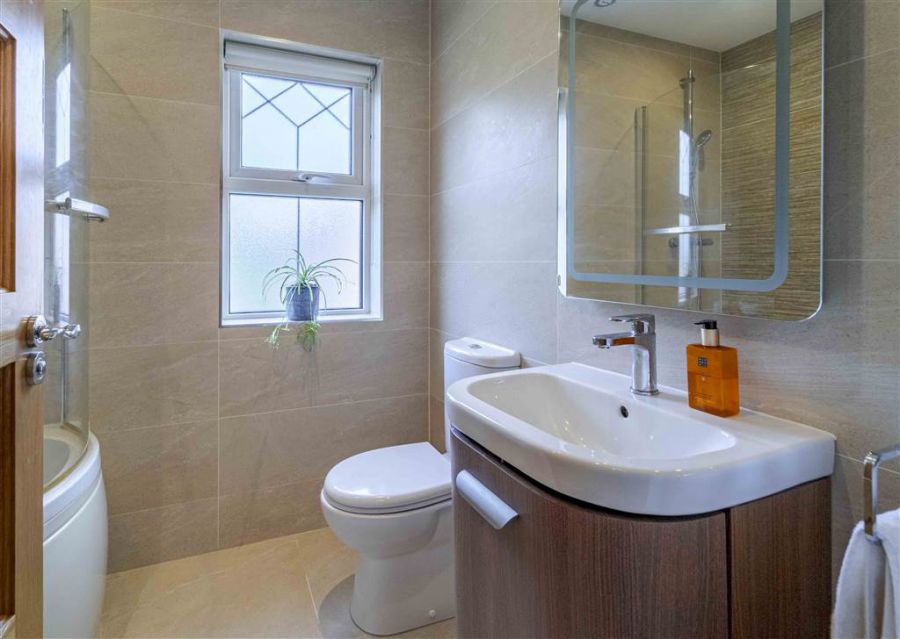 37 Belsize Meadows