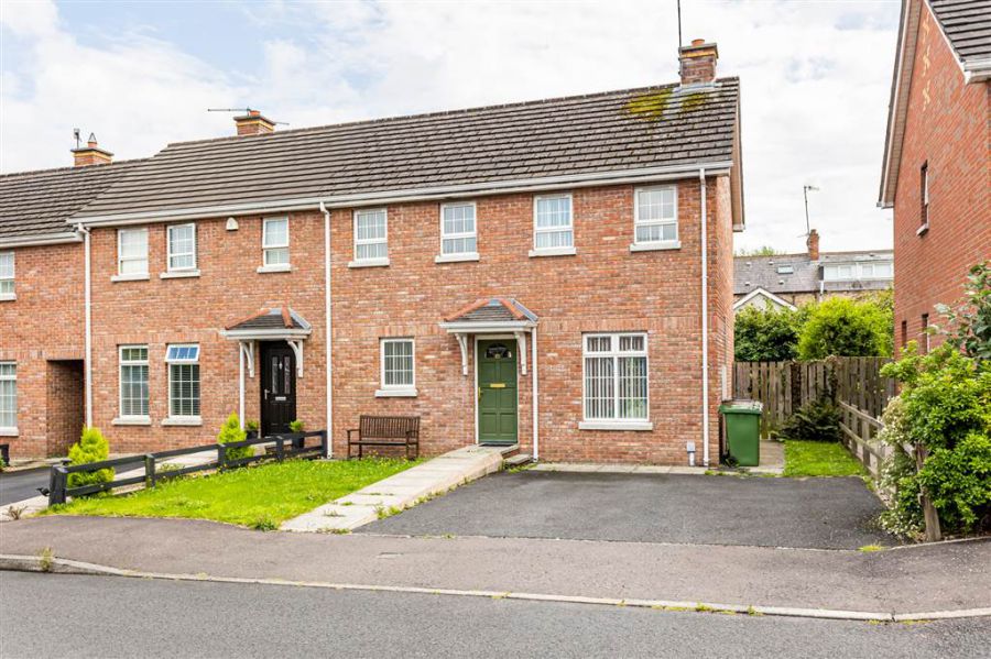 4 Iveagh Manor