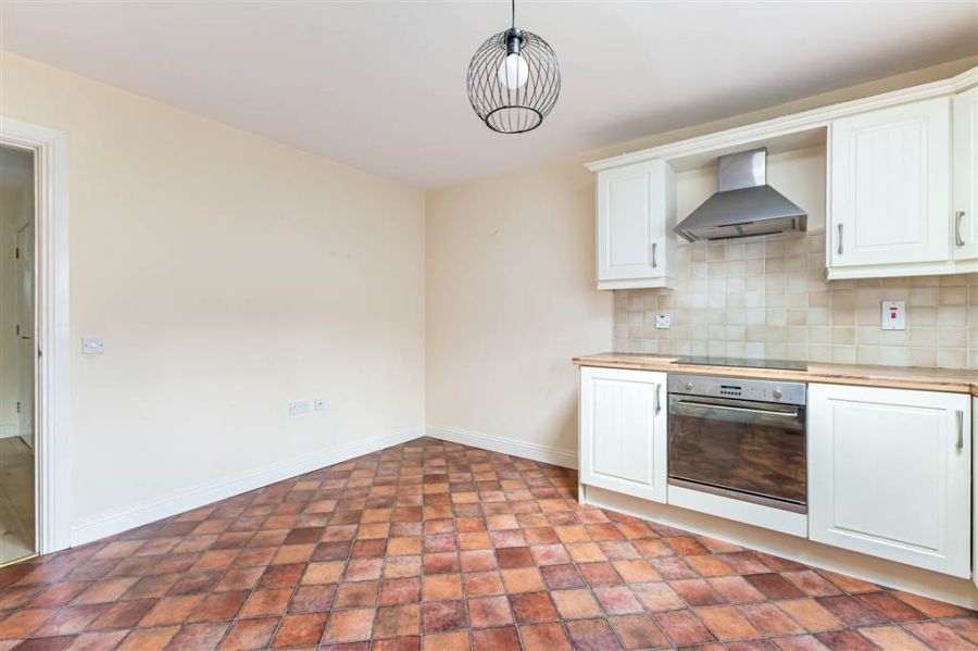 4 Iveagh Manor