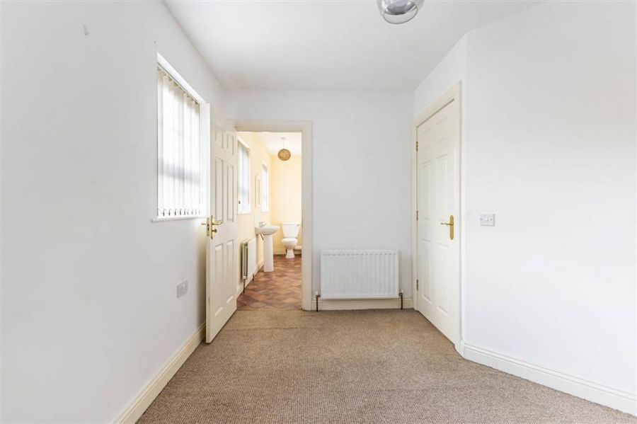 4 Iveagh Manor