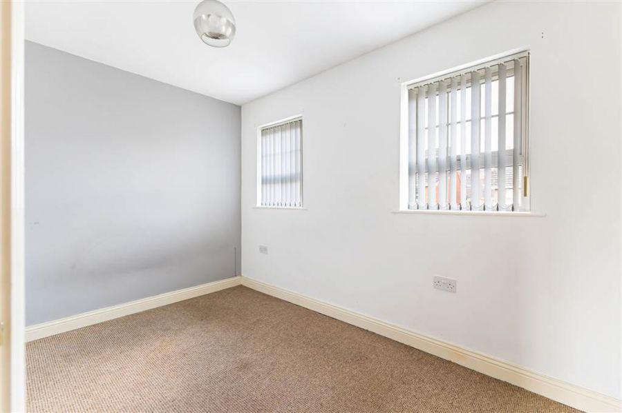 4 Iveagh Manor