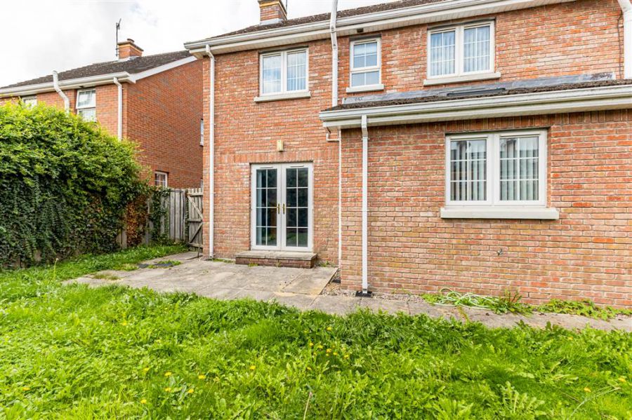 4 Iveagh Manor