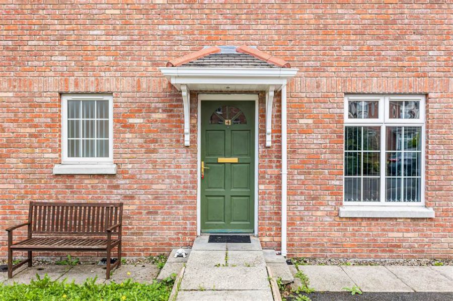 4 Iveagh Manor