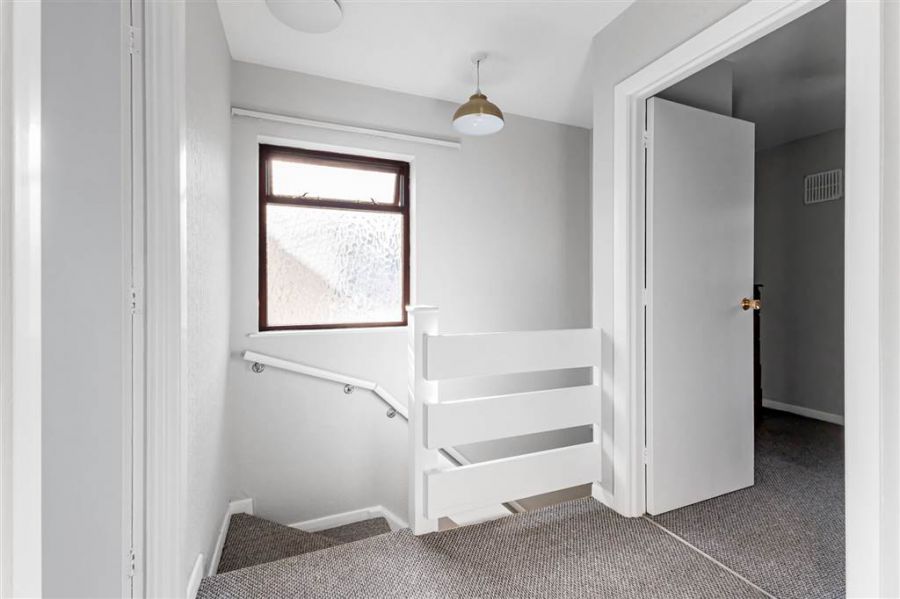 8 Milltown Avenue