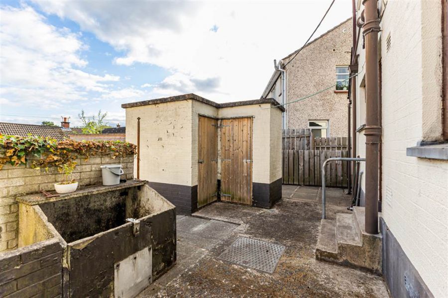8 Milltown Avenue