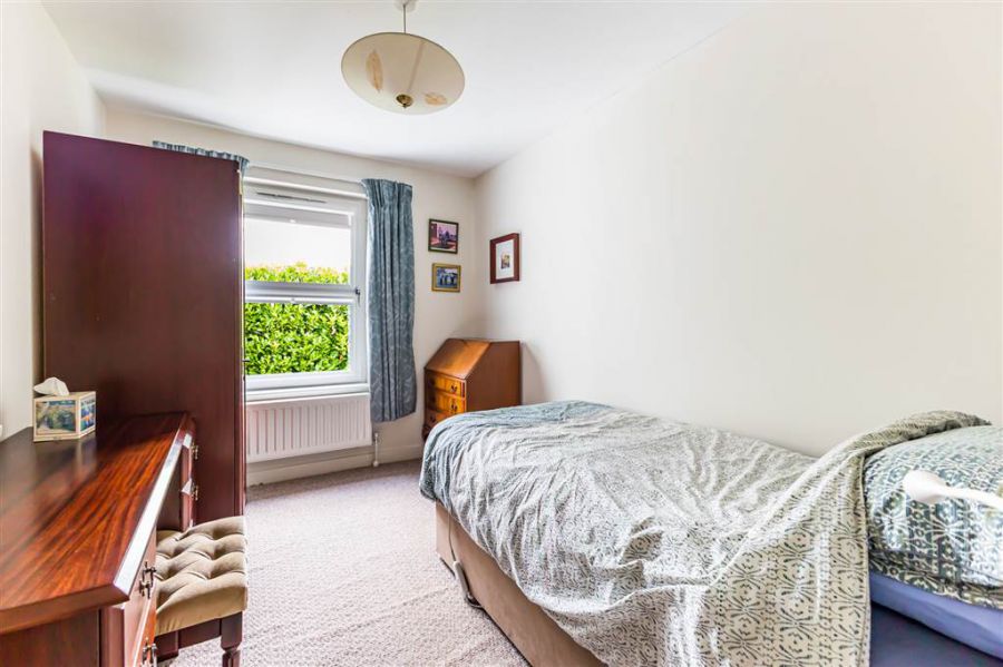 Apt.4 Hillsborough Road Mews