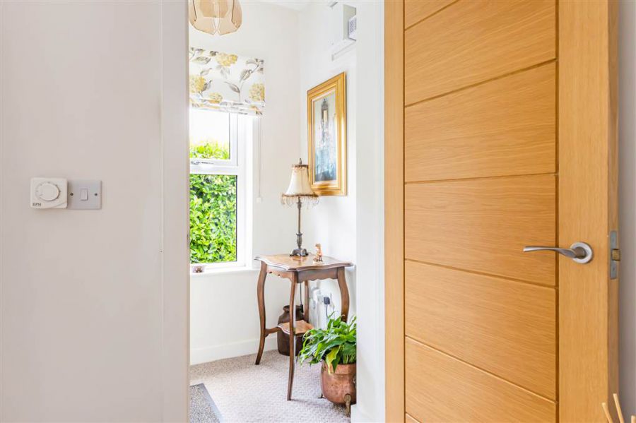 Apt.4 Hillsborough Road Mews