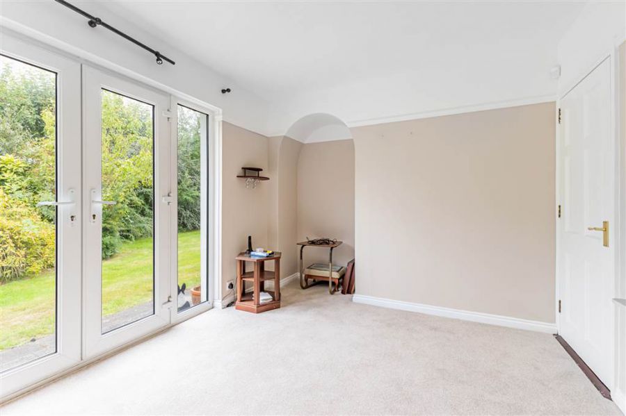 Augusta, 4 Downshire Park