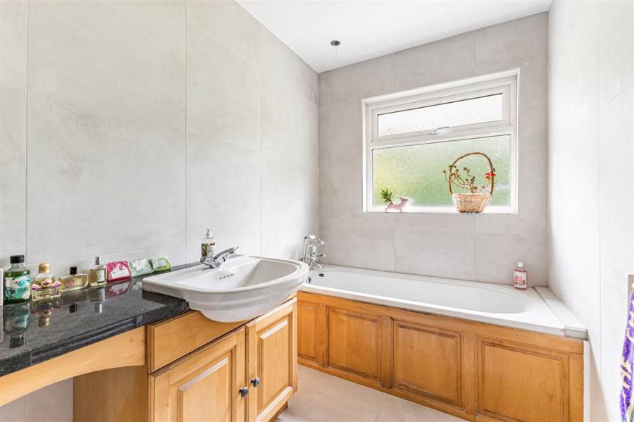 Augusta, 4 Downshire Park