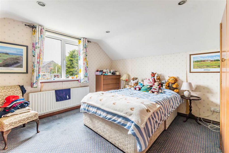 Augusta, 4 Downshire Park