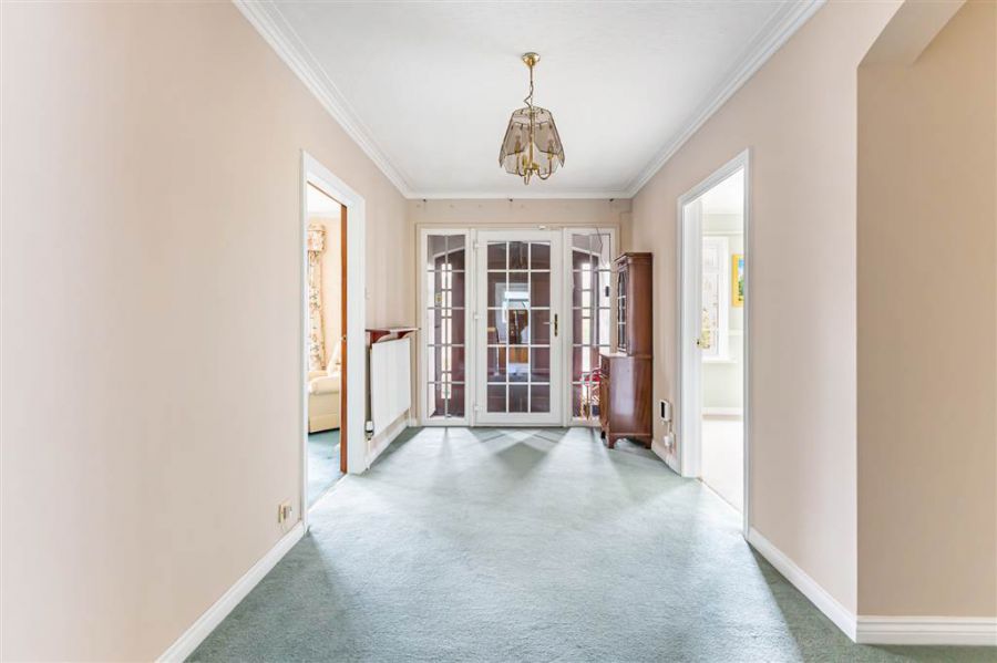 Augusta, 4 Downshire Park