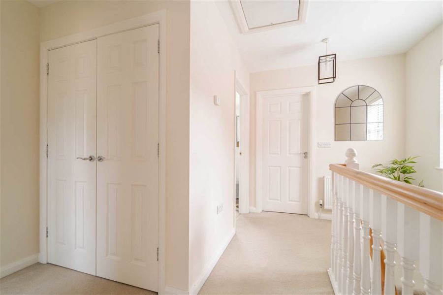 35 Belsize Meadows