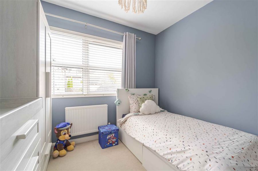 35 Belsize Meadows