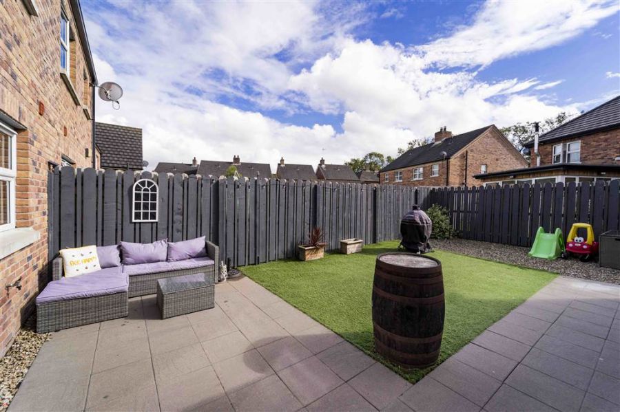 35 Belsize Meadows