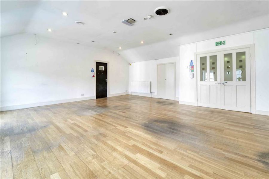 FOR SALE OR TO LET , 1-3 Ballynahinch Street