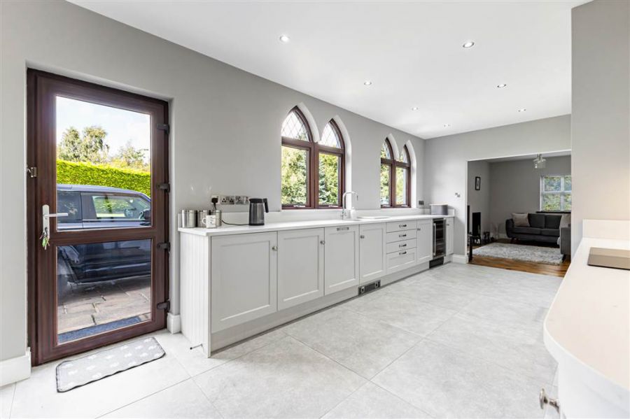 Tudor Lodge, 8A Harrys Road