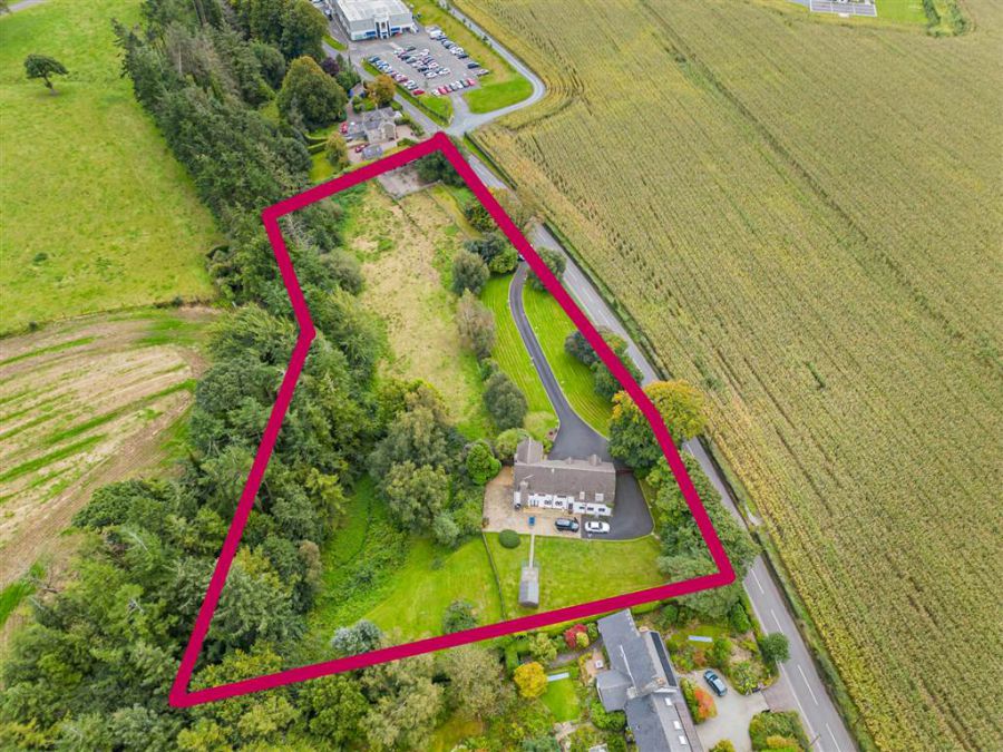 Tudor Lodge, 8A Harrys Road