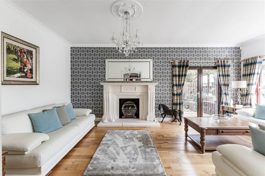 Tudor Lodge, 8A Harrys Road