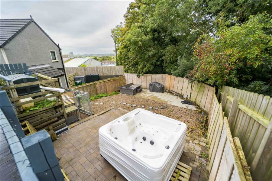 16 Kinallen Court 16 Kinallen Court