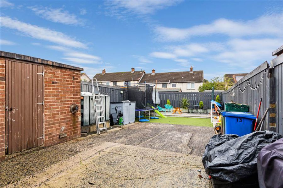 13 Limehurst Way