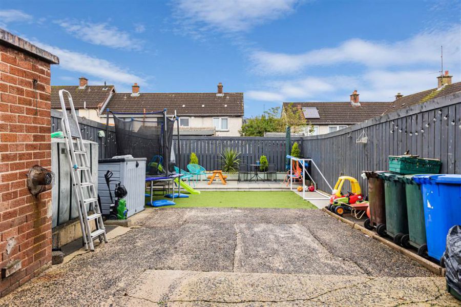 13 Limehurst Way