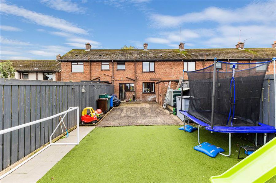 13 Limehurst Way
