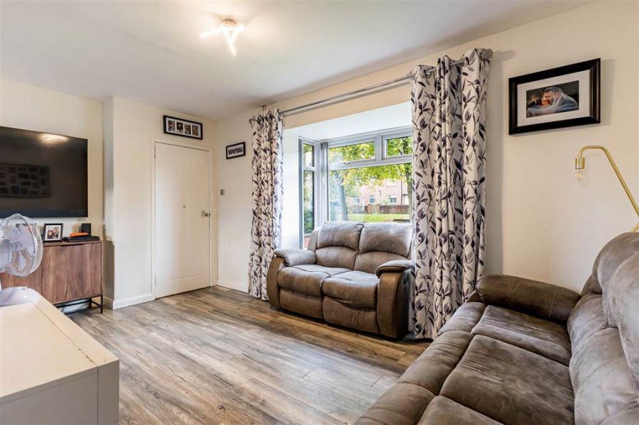 13 Limehurst Way