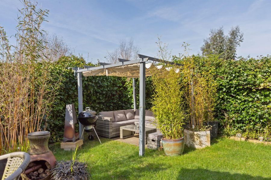 25 Lord Wardens Hollow