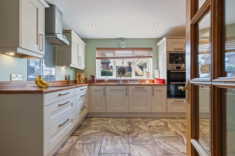 25 Lord Wardens Hollow