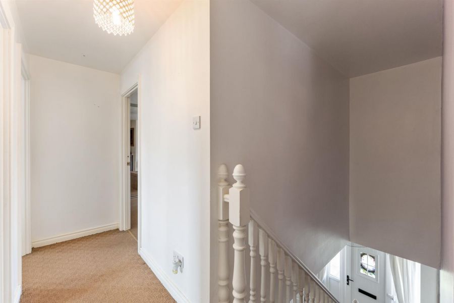 62 Lord Wardens Hollow