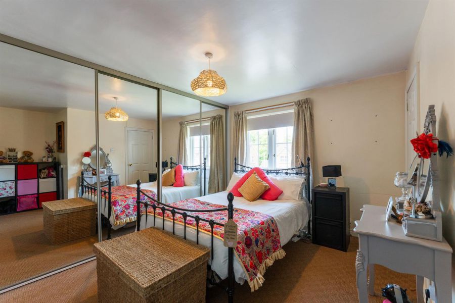 62 Lord Wardens Hollow