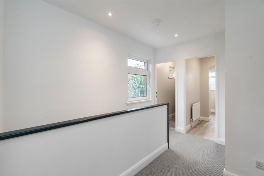 4 Chippendale Avenue