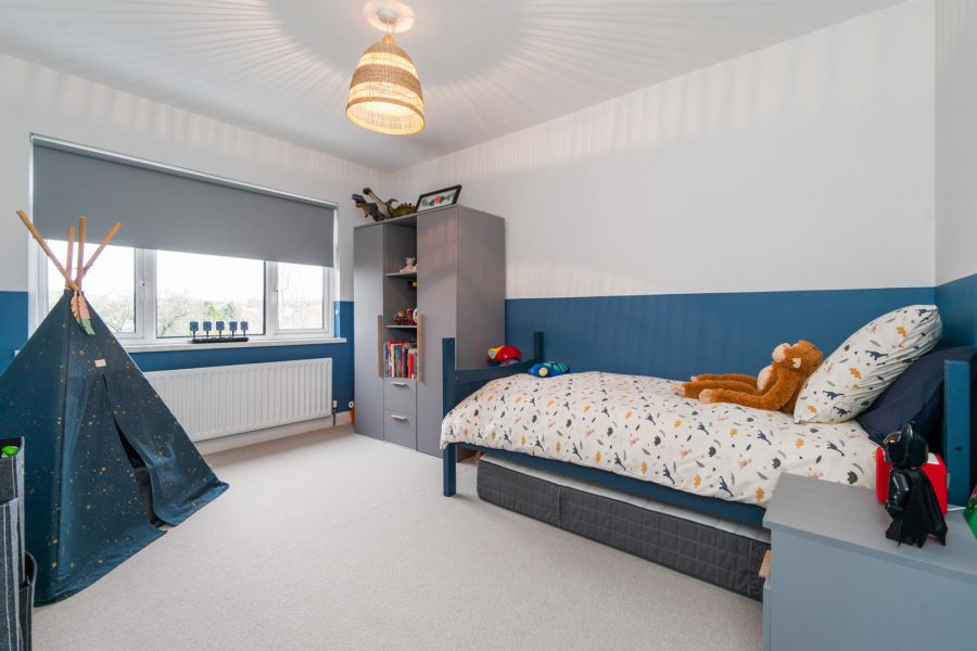 4 Chippendale Avenue