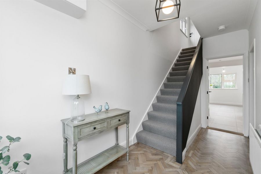 4 Chippendale Avenue