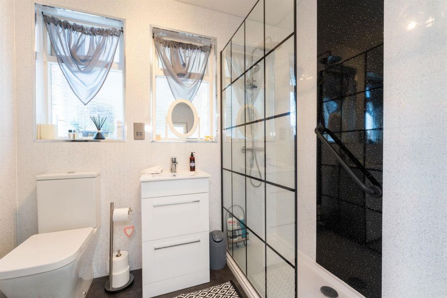 1 Silverbirch Gardens