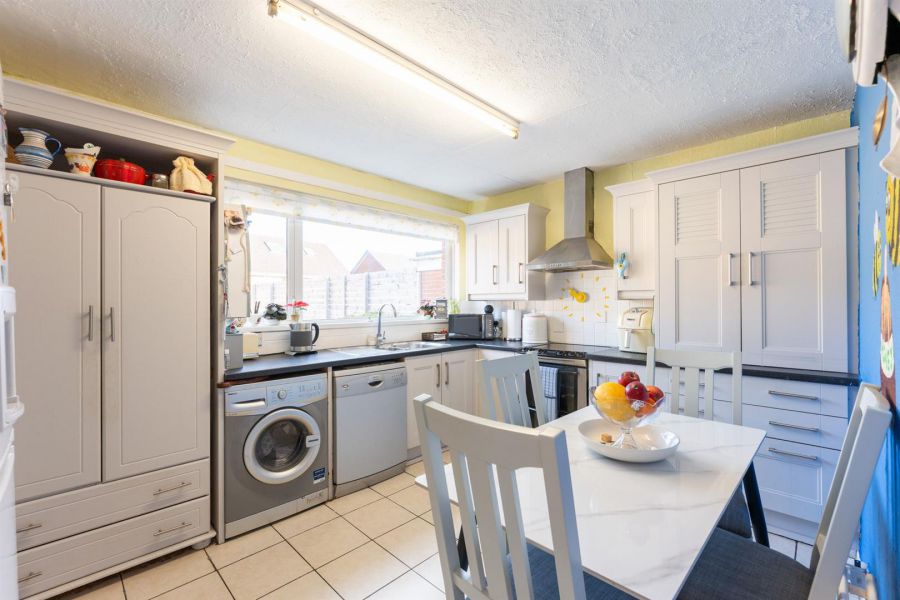 1 Silverbirch Gardens