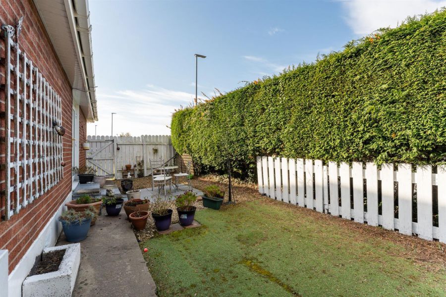 1 Silverbirch Gardens