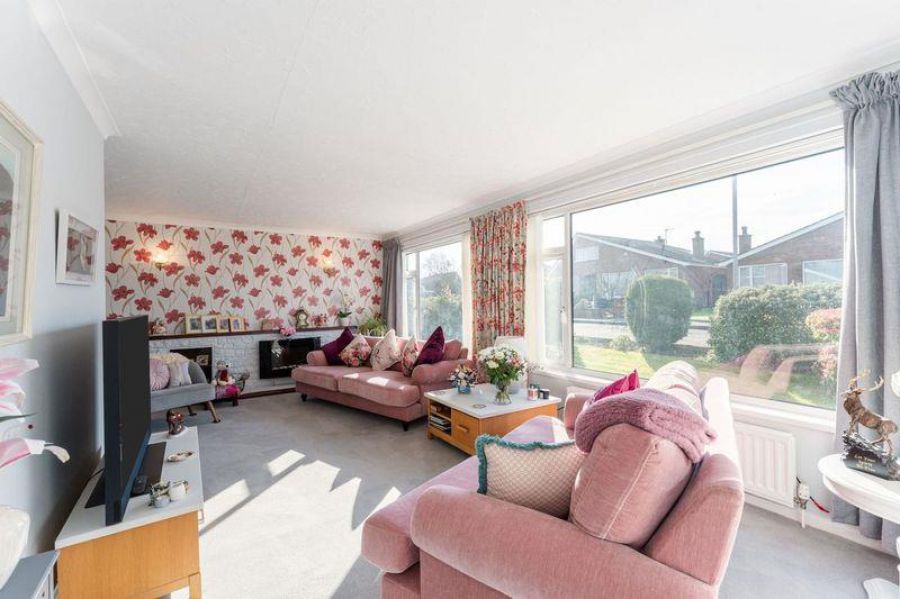 1 Silverbirch Gardens