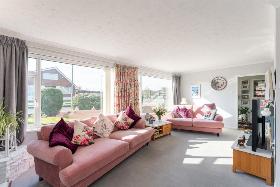 1 Silverbirch Gardens