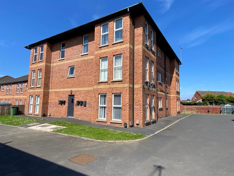 47 Balmoral Square