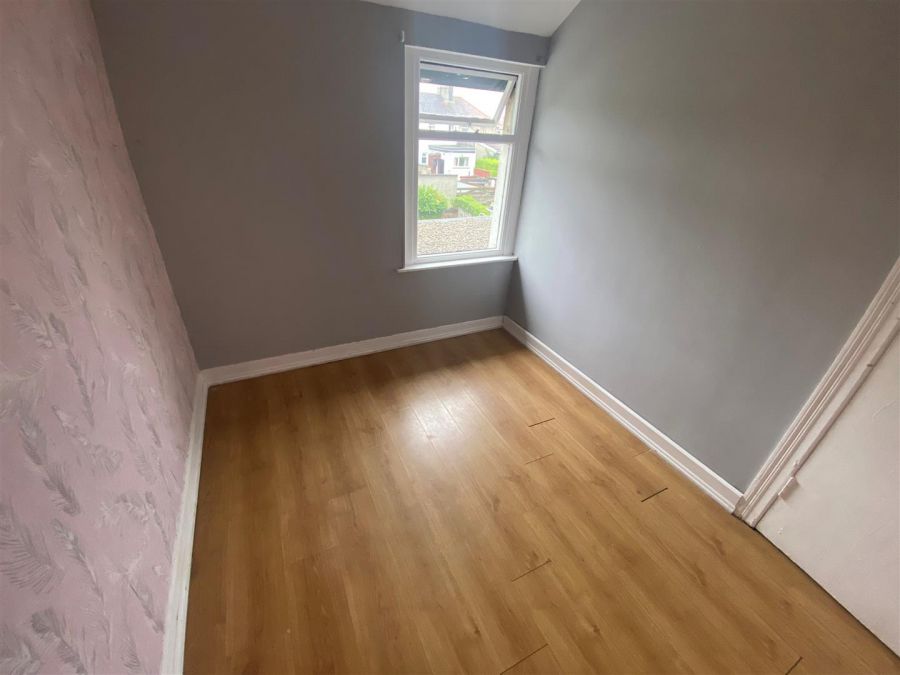 24 Beechwood Avenue