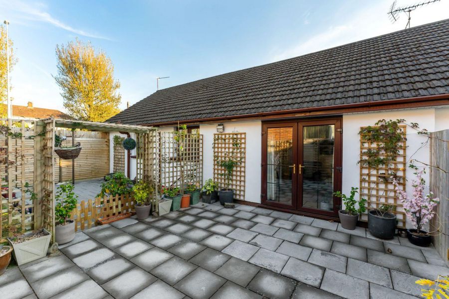 2 Morston Park