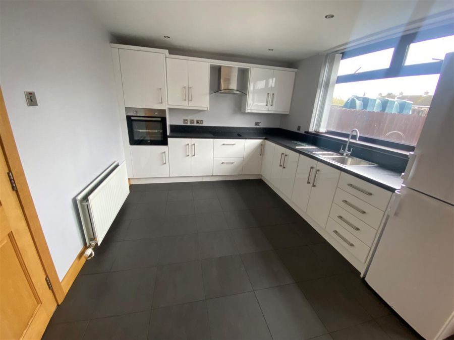 24 Ballywalter Gardens